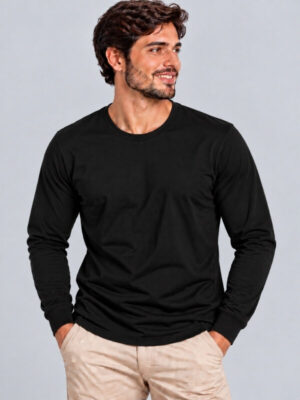 camiseta-tradicional-gola-redonda-manga-longa-preto